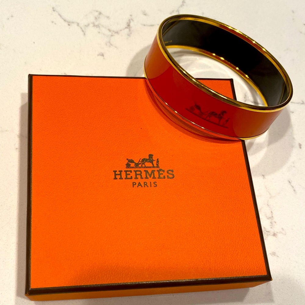 Fabulous Hermès bangle.  Great condition- like new!